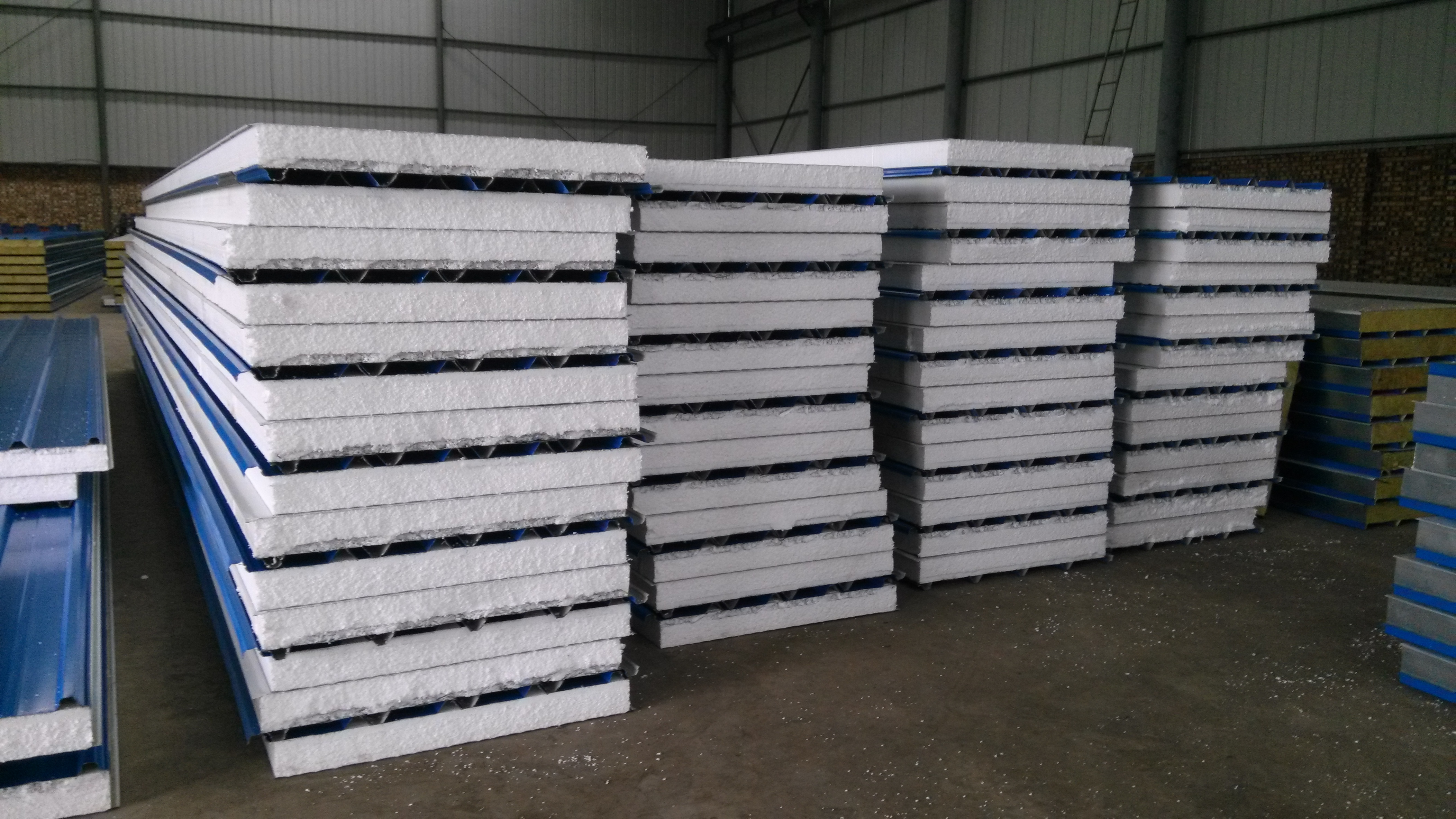 同比减少12.67%;归母净利润1.39亿元