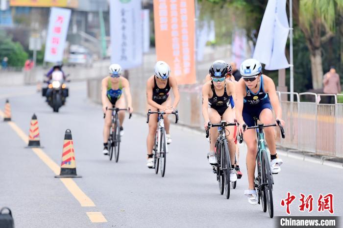 全国铁人三项冠军杯系列赛总决赛在重庆开赛 长