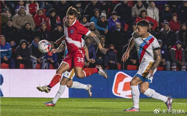 拉普拉塔大学生主场迎战科尔多瓦中央SDE，攻防