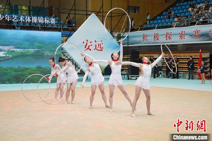 江西省青少年艺术体操锦标赛千人参赛 比赛融合