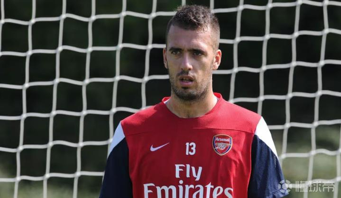 宿醉险毁职业生涯 维维亚诺回忆英超险情