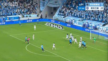 深圳新鹏城5-2大胜武汉三镇，韦斯利、本科维奇