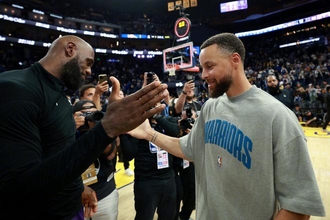 詹姆斯复出+布朗尼首秀，湖人轻取伤病缠身的勇